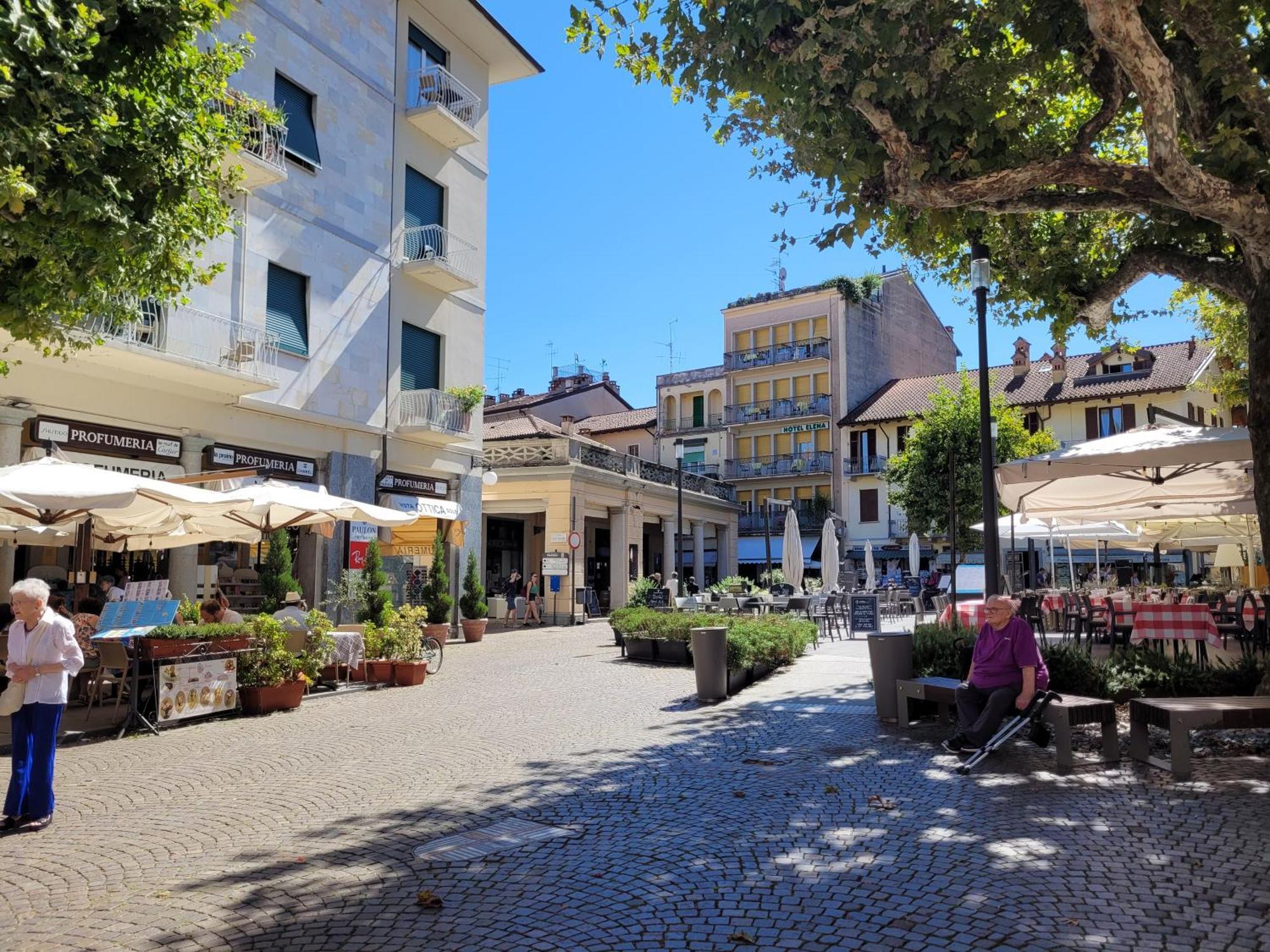 Al Dolce Vita Stresa Bagian luar foto