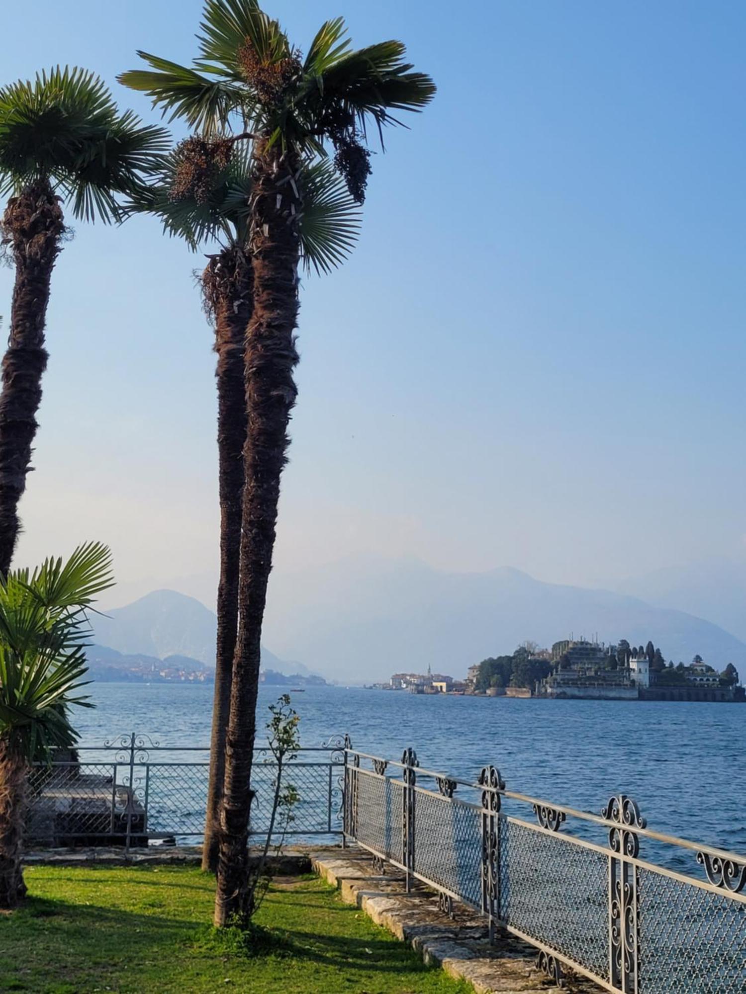 Al Dolce Vita Stresa Bagian luar foto