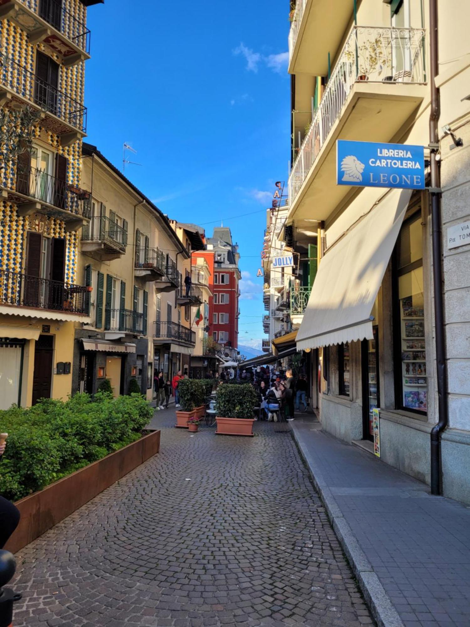 Al Dolce Vita Stresa Bagian luar foto