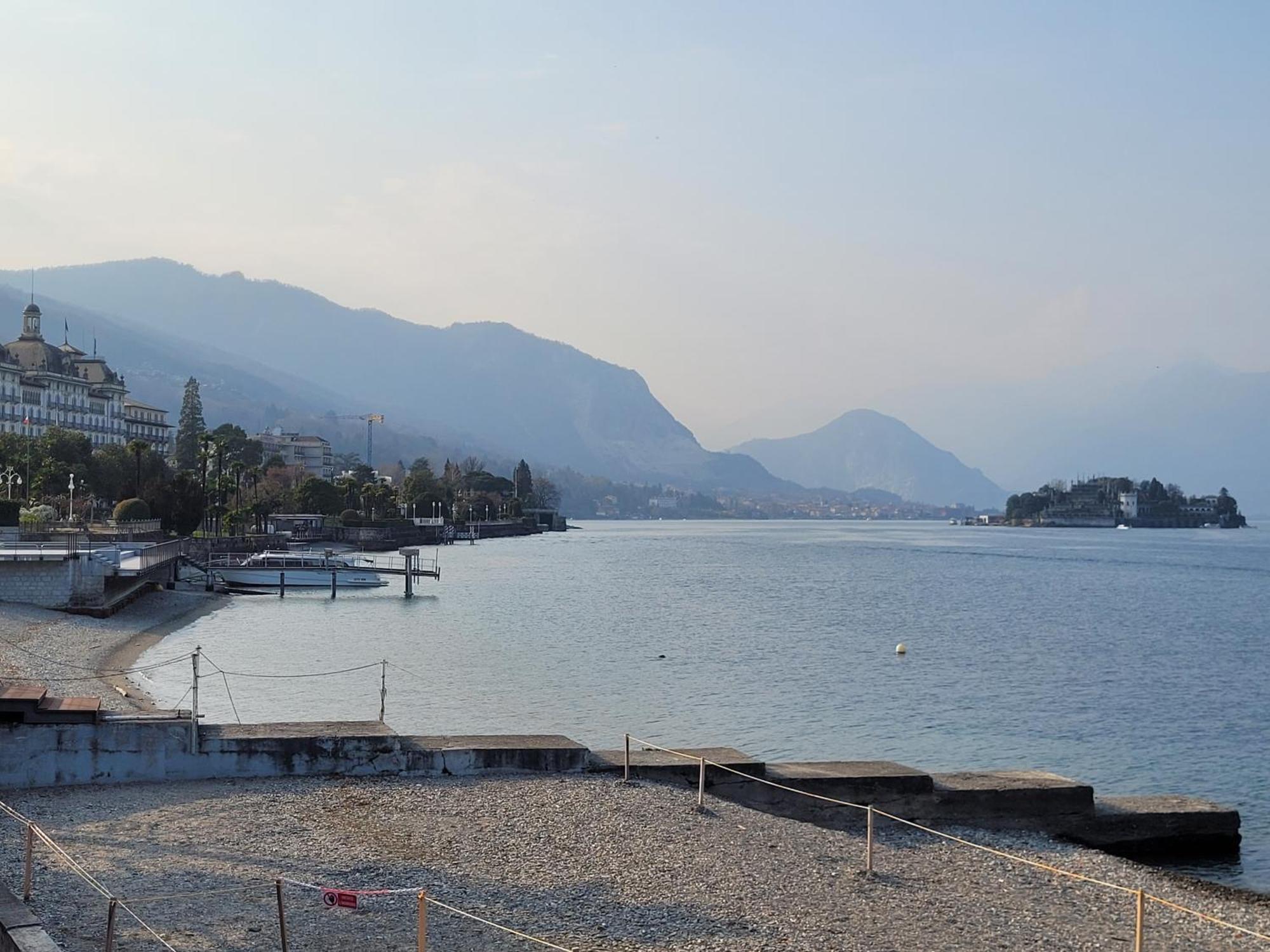 Al Dolce Vita Stresa Bagian luar foto