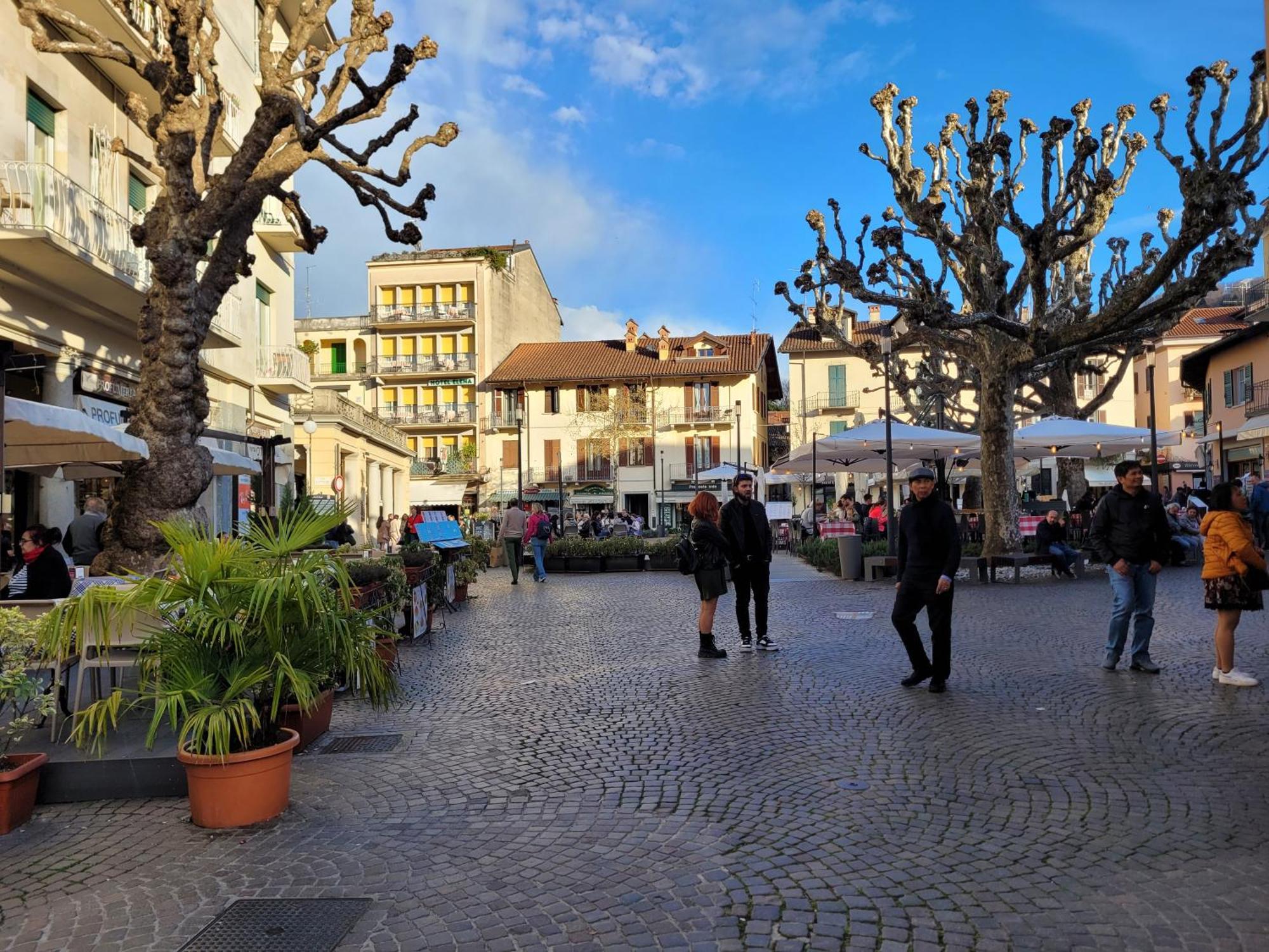Al Dolce Vita Stresa Bagian luar foto