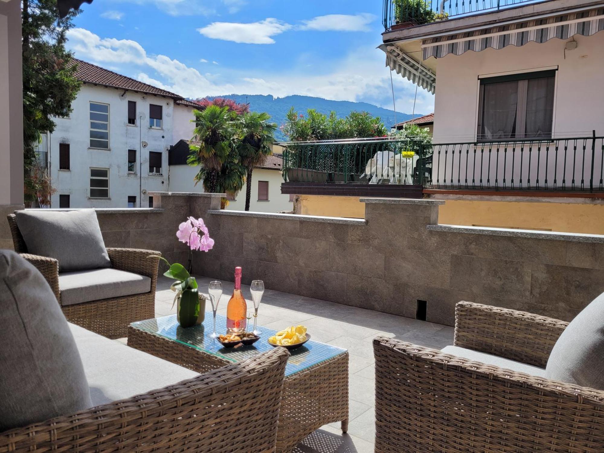 Al Dolce Vita Stresa Bagian luar foto