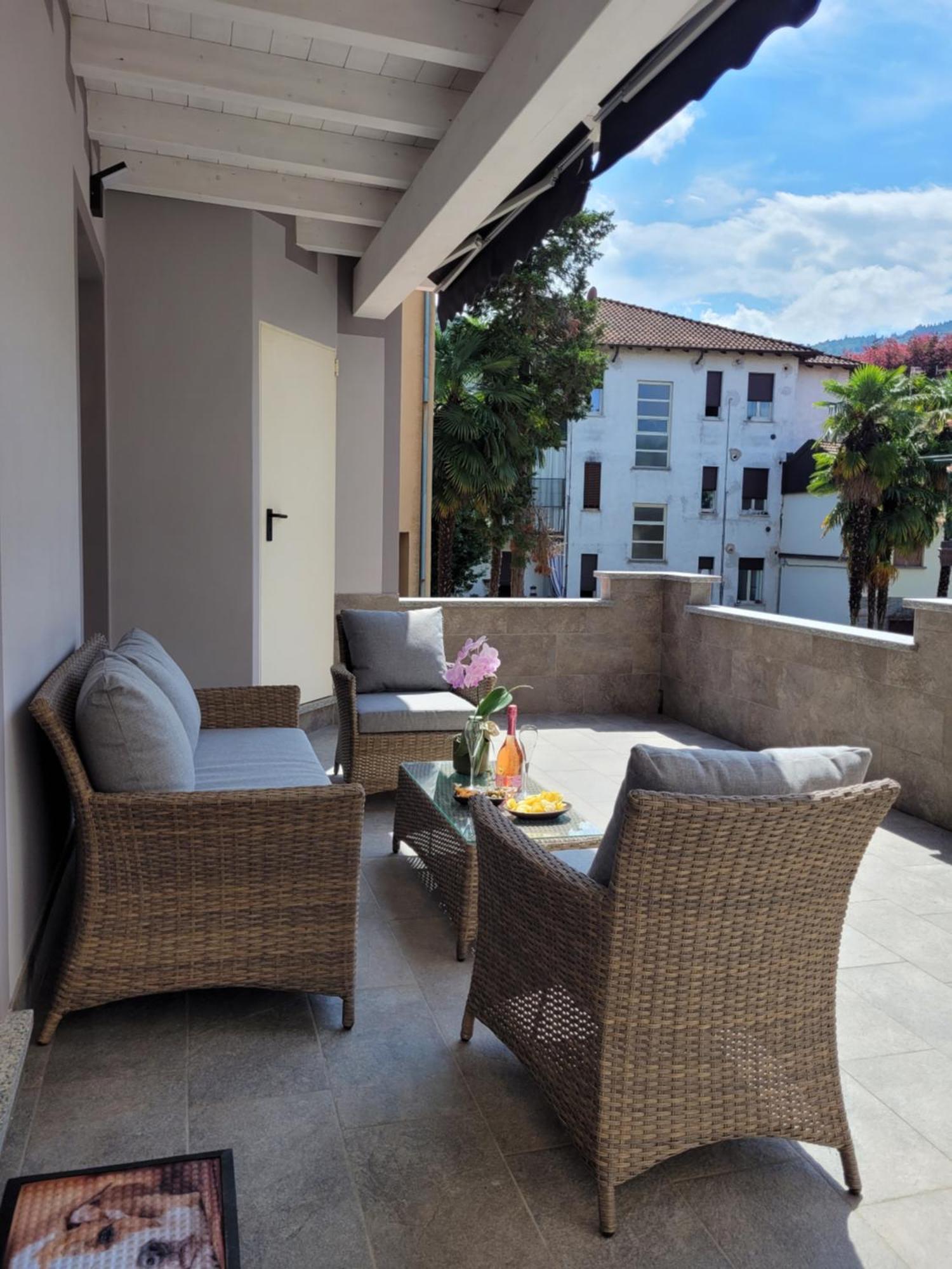 Al Dolce Vita Stresa Bagian luar foto